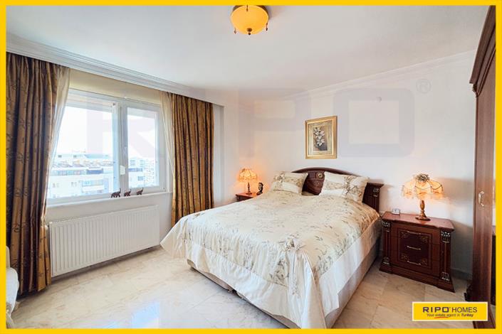 Image No.27-3 Bed Duplex for sale