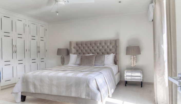 Image No.12-5 Bed Apartment for sale