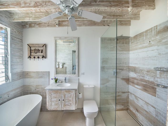 Image No.12-3 Bed Property for sale