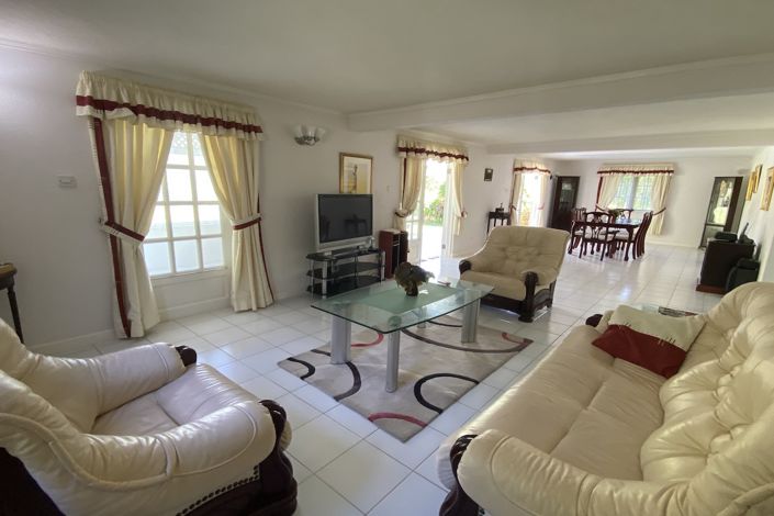 Image No.9-4 Bed Townhouse for sale