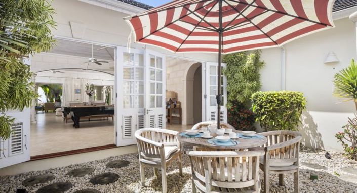 Image No.5-6 Bed Property for sale