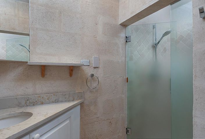 Image No.12-7 Bed Villa for sale