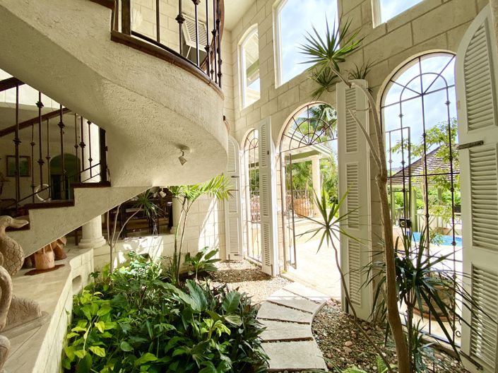 Image No.14-5 Bed Townhouse for sale