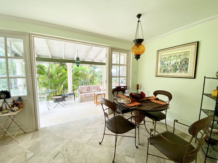 Image No.19-5 Bed Townhouse for sale