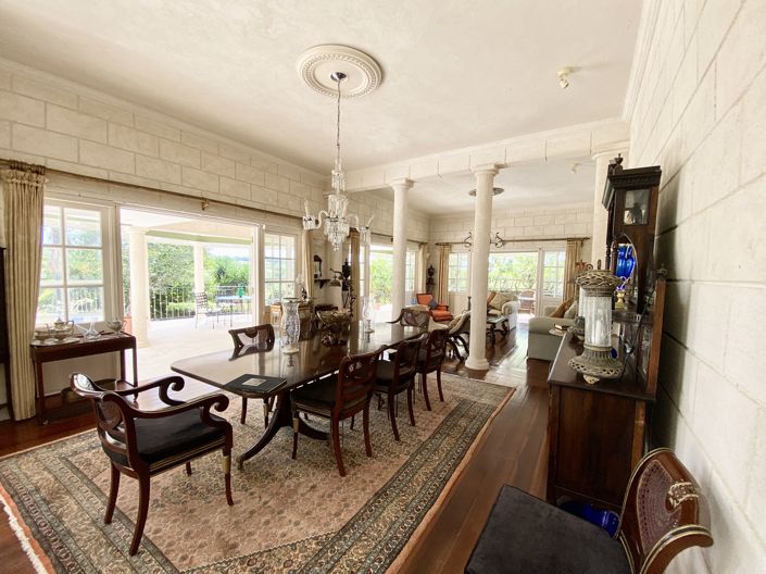 Image No.7-5 Bed Townhouse for sale