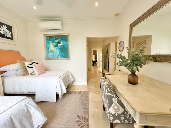 Image No.9-3 Bed Property for sale