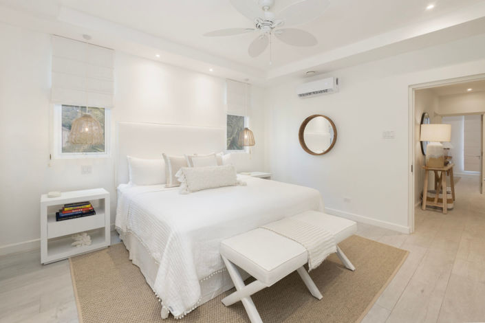 Image No.10-2 Bed Property for sale