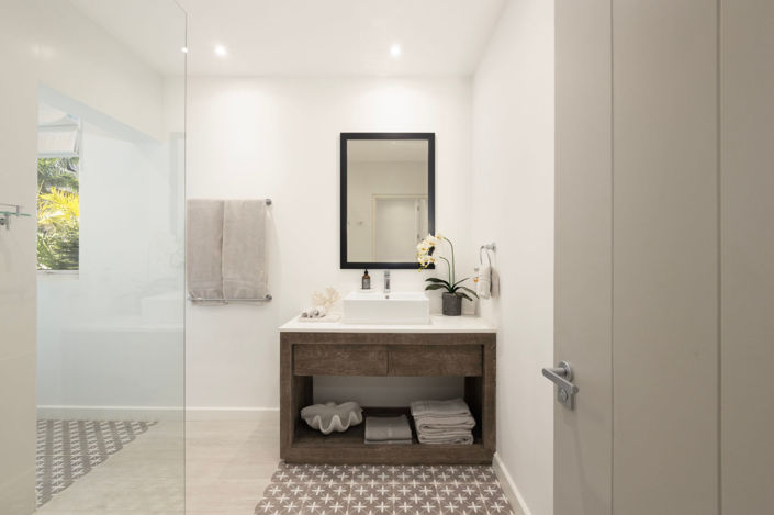 Image No.13-2 Bed Property for sale