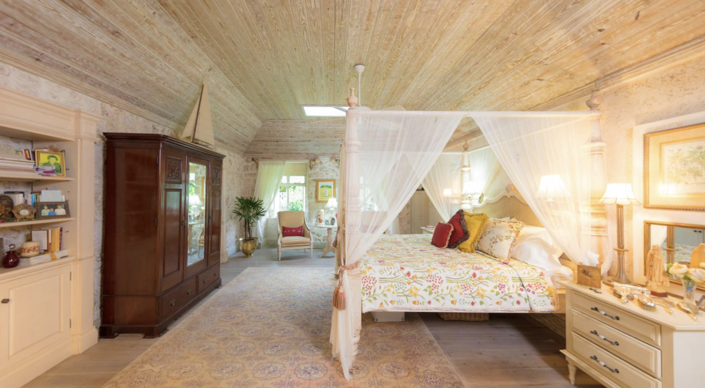 Image No.12-7 Bed Apartment for sale