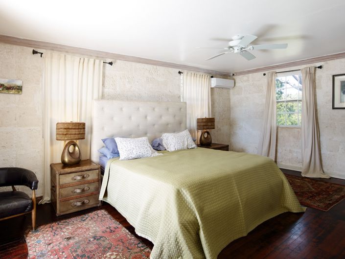 Image No.10-4 Bed Property for sale