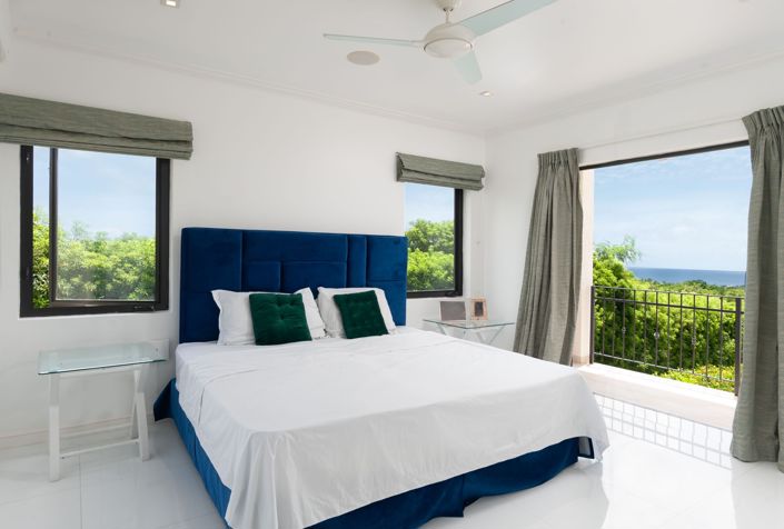 Image No.12-3 Bed Property for sale