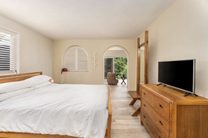 Image No.4-3 Bed Property for sale