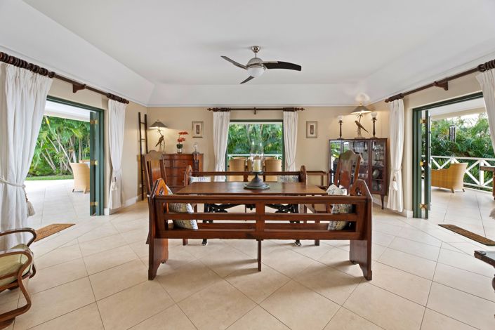 Image No.4-4 Bed Villa for sale