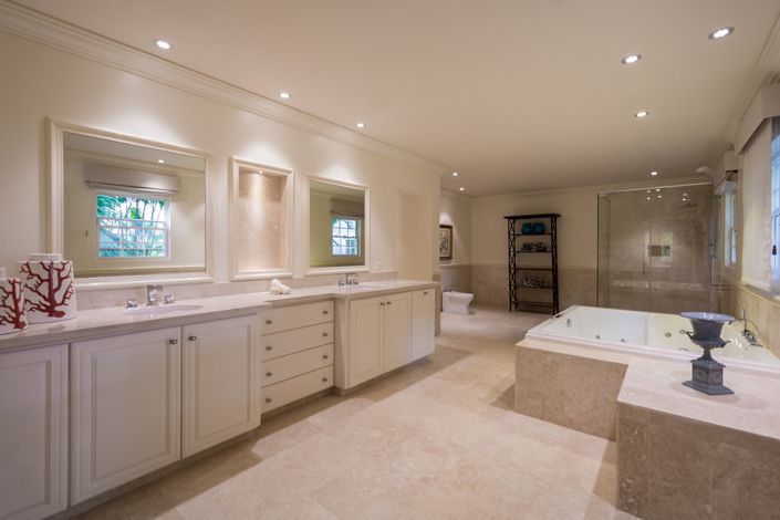 Image No.11-5 Bed Apartment for sale