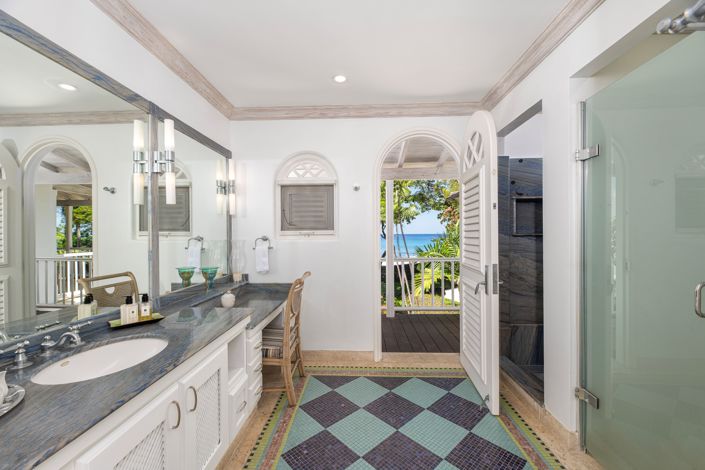 Image No.16-5 Bed Property for sale