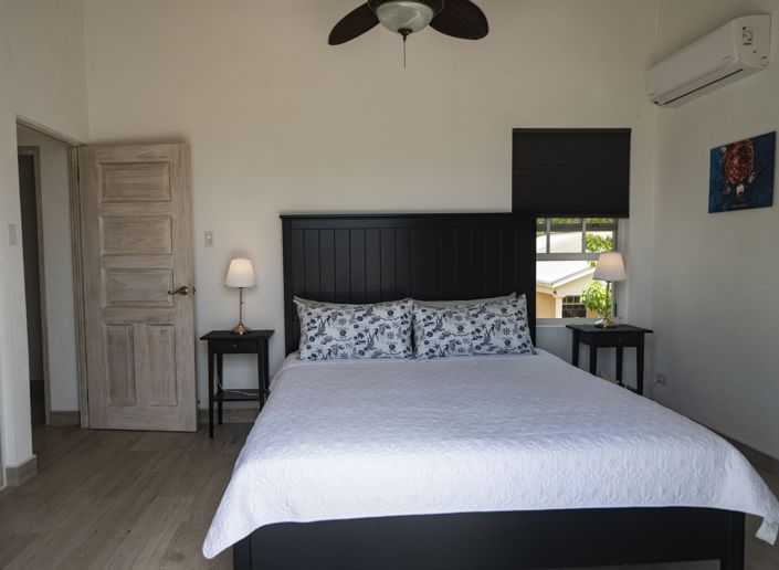 Image No.12-4 Bed Villa for sale