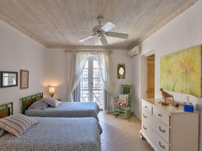 Image No.10-3 Bed Apartment for sale