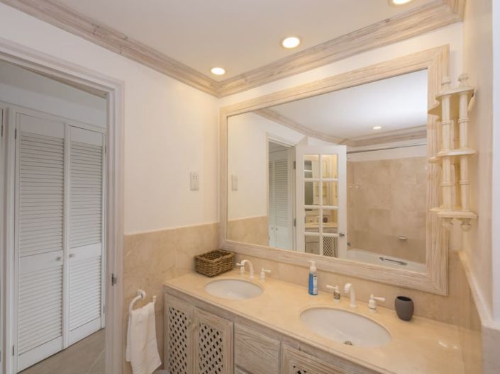 Image No.9-3 Bed Apartment for sale