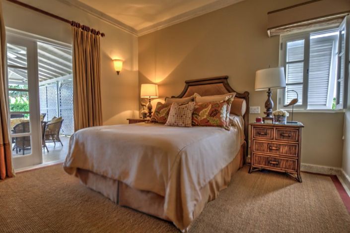 Image No.1-6 Bed Property for sale