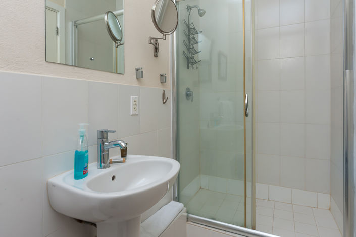 Image No.11-2 Bed Property for sale