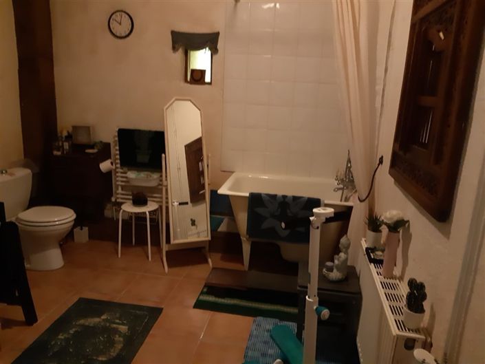 Image No.11-5 Bed House for sale