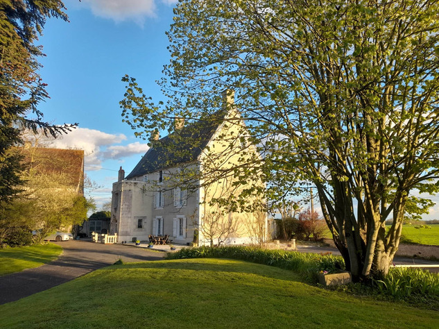 Image No.4-9 Bed Chateaux for sale