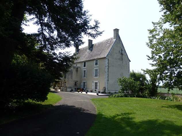 Image No.42-9 Bed Chateaux for sale