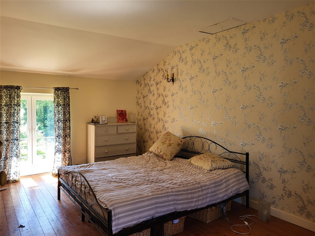 Image No.12-4 Bed House for sale