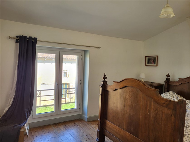 Image No.14-4 Bed House for sale