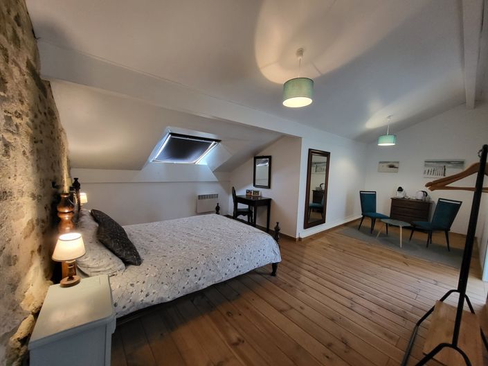 Image No.28-5 Bed House for sale