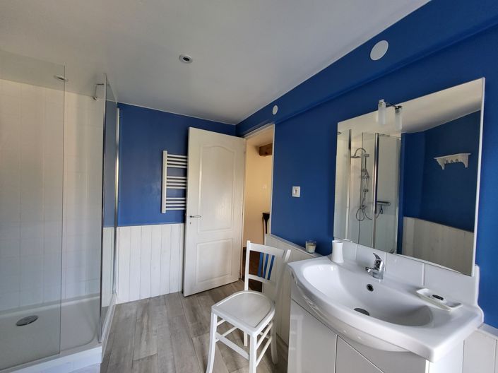 Image No.42-7 Bed House for sale