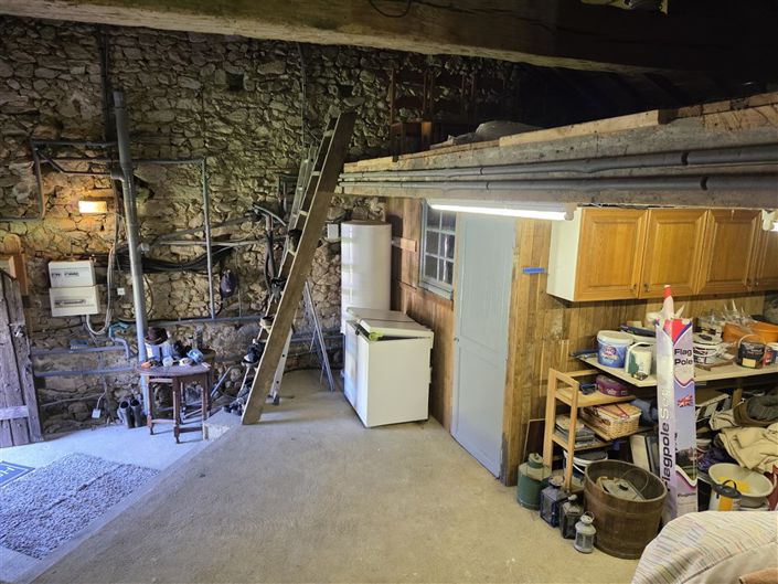 Image No.32-5 Bed House for sale