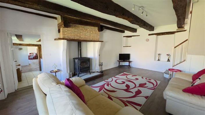 Image No.11-5 Bed House for sale