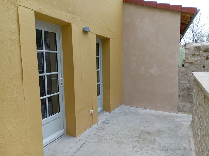 Image No.5-2 Bed House for sale