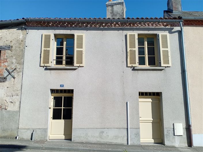 Image No.1-2 Bed House for sale