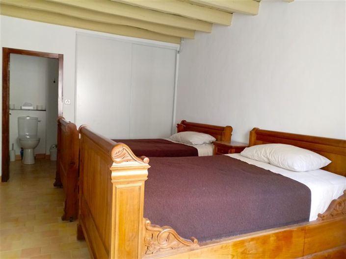 Image No.5-2 Bed House for sale