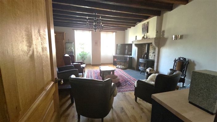 Image No.6-Maison de 2 chambres à vendre à Lussac-les-Églises