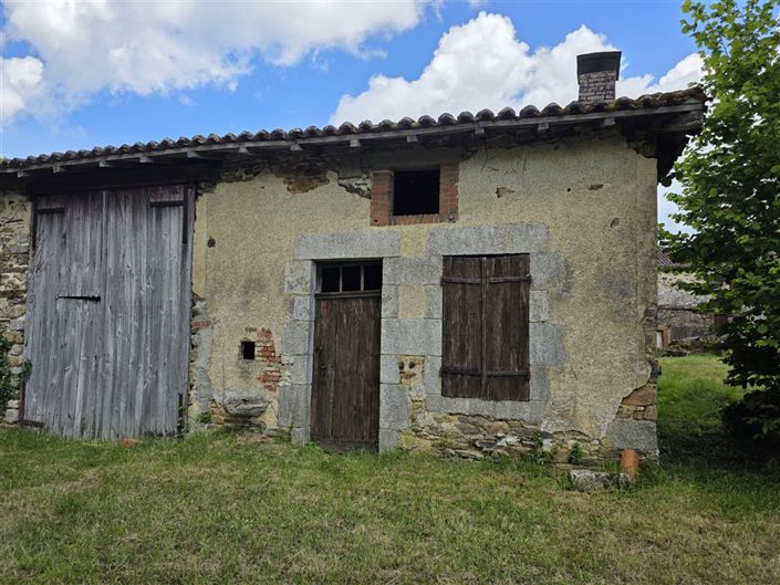 Image No.3-5 Bed House for sale