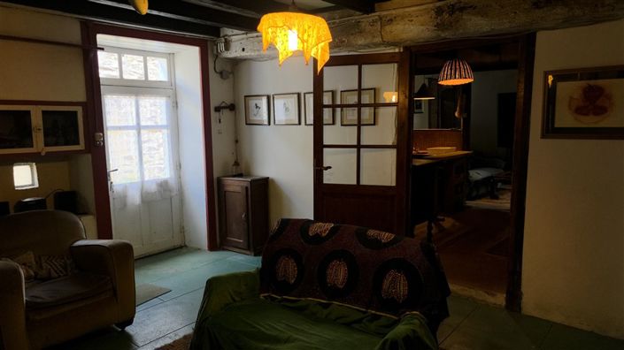 Image No.10-5 Bed House for sale