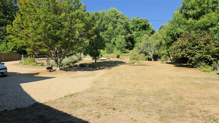 Image No.25-5 Bed House for sale