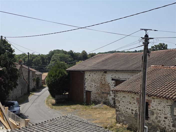 Image No.12-2 Bed House for sale