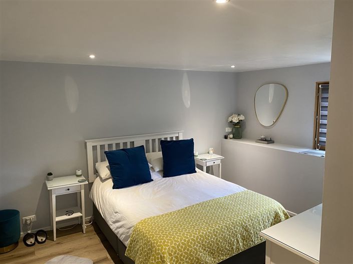 Image No.15-6 Bed House for sale