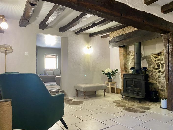 Image No.7-6 Bed House for sale