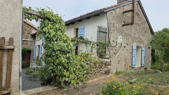 Image No.19-6 Bed House for sale