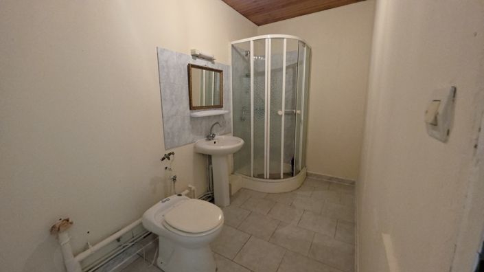 Image No.26-6 Bed House for sale