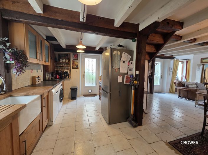 Image No.7-6 Bed House for sale