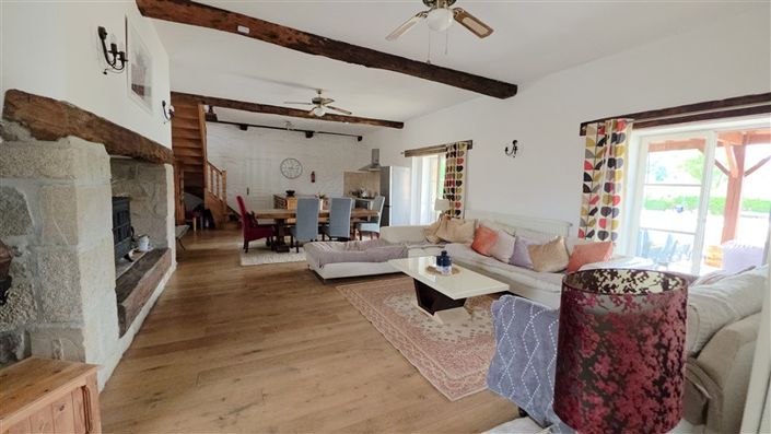 Image No.31-11 Bed House for sale