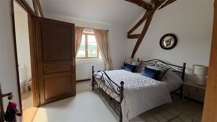 Image No.35-11 Bed House for sale