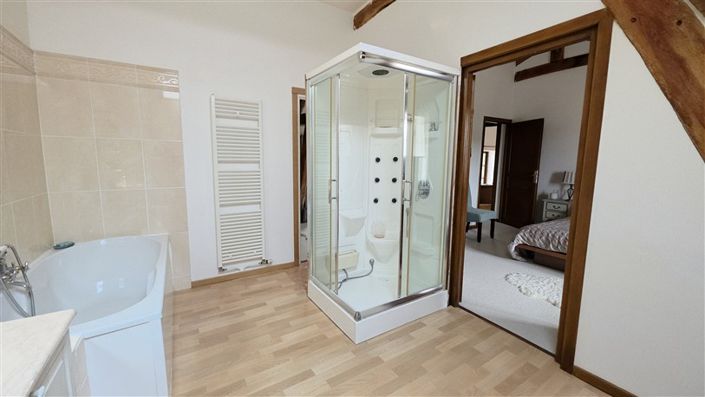 Image No.34-11 Bed House for sale