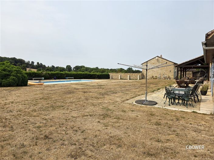 Image No.41-11 Bed House for sale